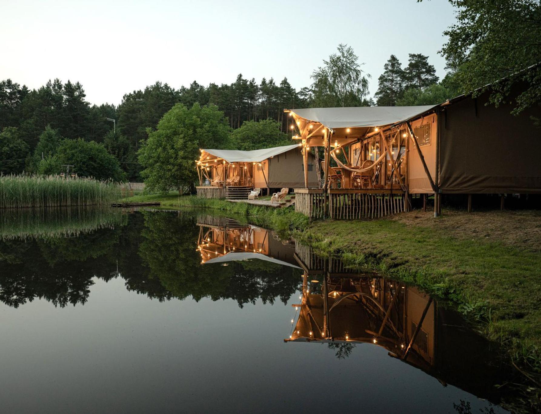 Urzeka Hotel Drzewce  Kültér fotó